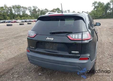 2019 Jeep Cherokee Latitude Plus 4X4 from USA, damaged, VIN 1C4PJMLB8KD478341